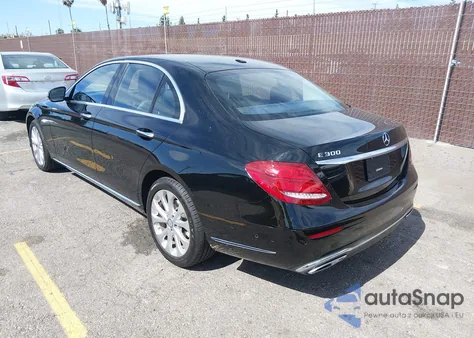 2017 Mercedes-Benz E 300 from USA, damaged, VIN WDDZF4JB6HA102685